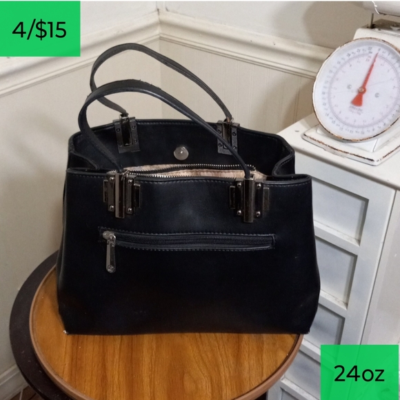 C Handbags - C black faux leather shoulder bag